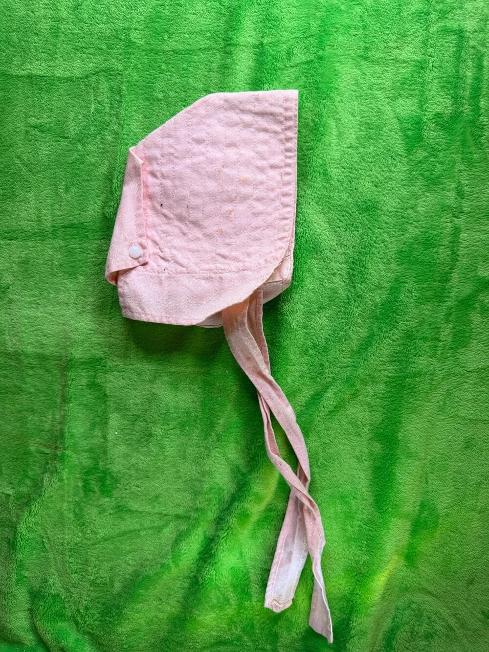 Vintage 1950s Pink Cotton Baby Bonnet Snap Closure Tie Straps
